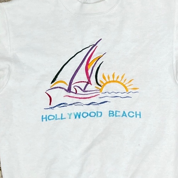 Vintage Hollywood Beach, Florida Travel 1980s Destination Crweneck Sweatshirt - Picture 2 of 3
